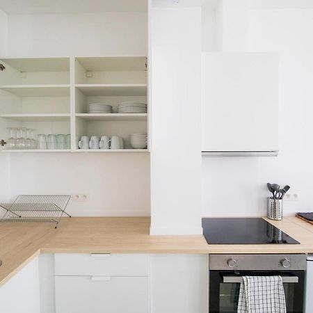 Travelease - Midi Bed & Breakfast Anderlecht Bagian luar foto