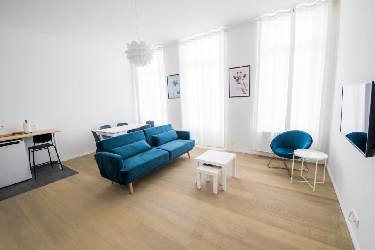 Travelease - Midi Bed & Breakfast Anderlecht Bagian luar foto