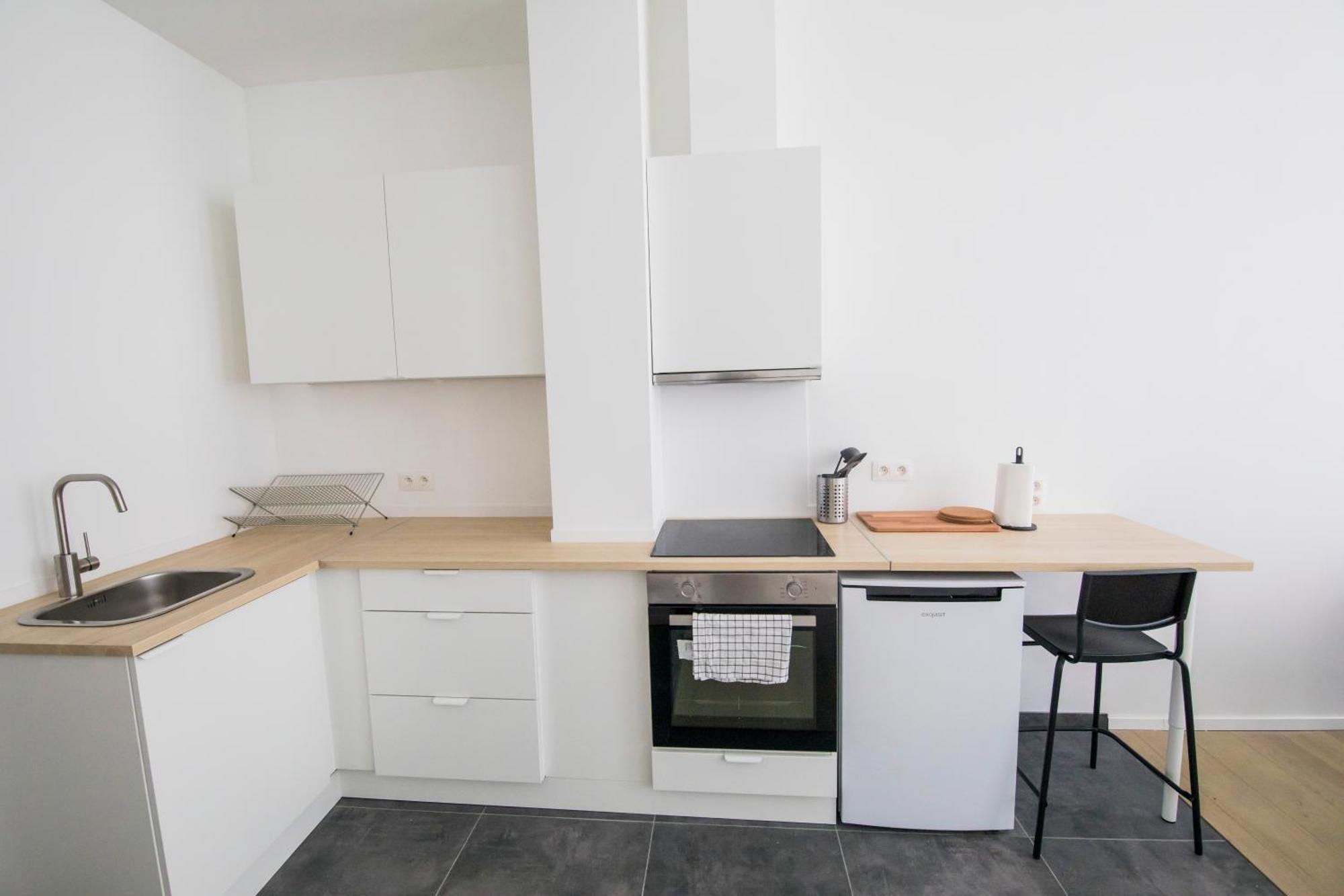 Travelease - Midi Bed & Breakfast Anderlecht Bagian luar foto