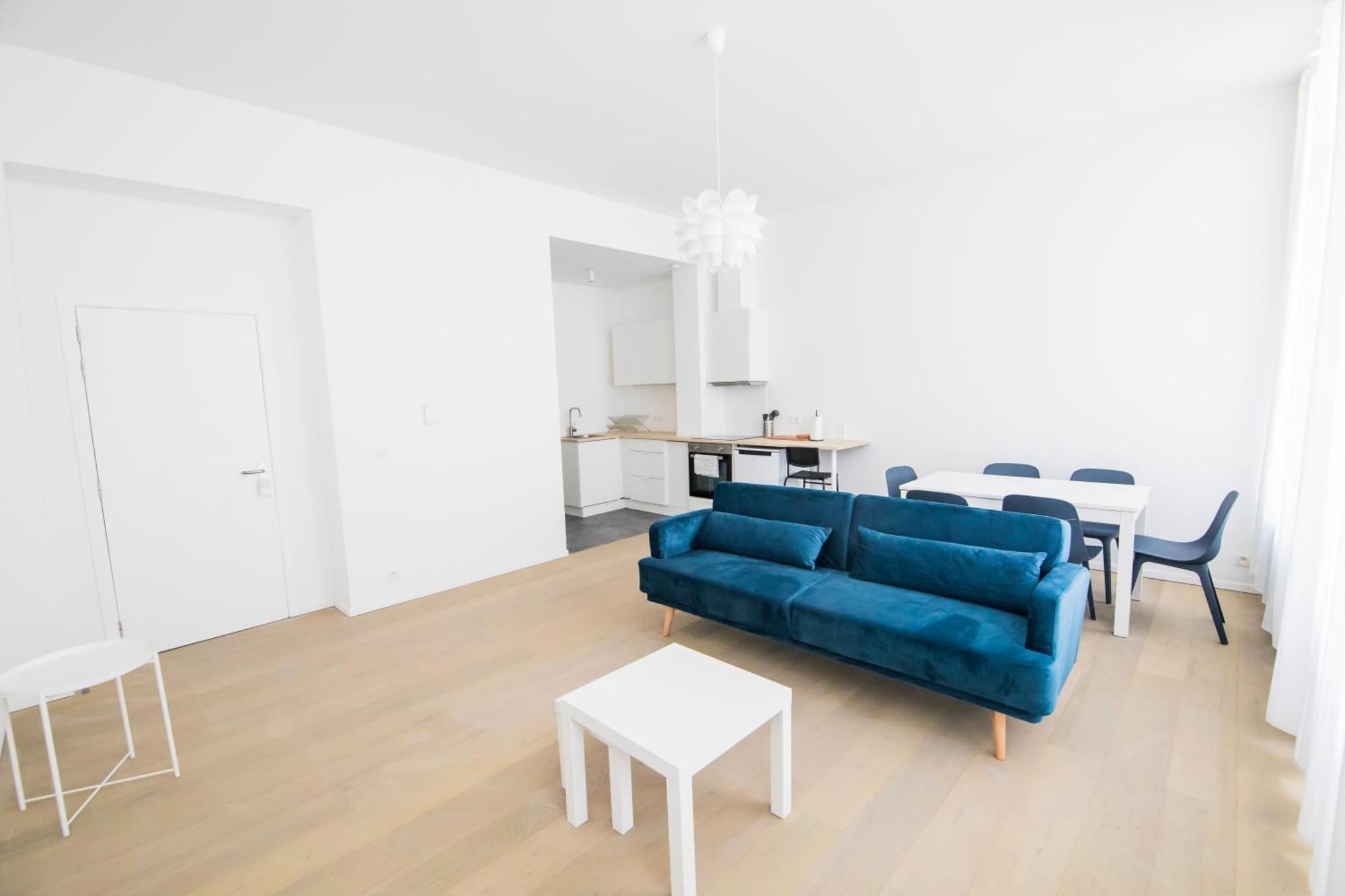 Travelease - Midi Bed & Breakfast Anderlecht Bagian luar foto
