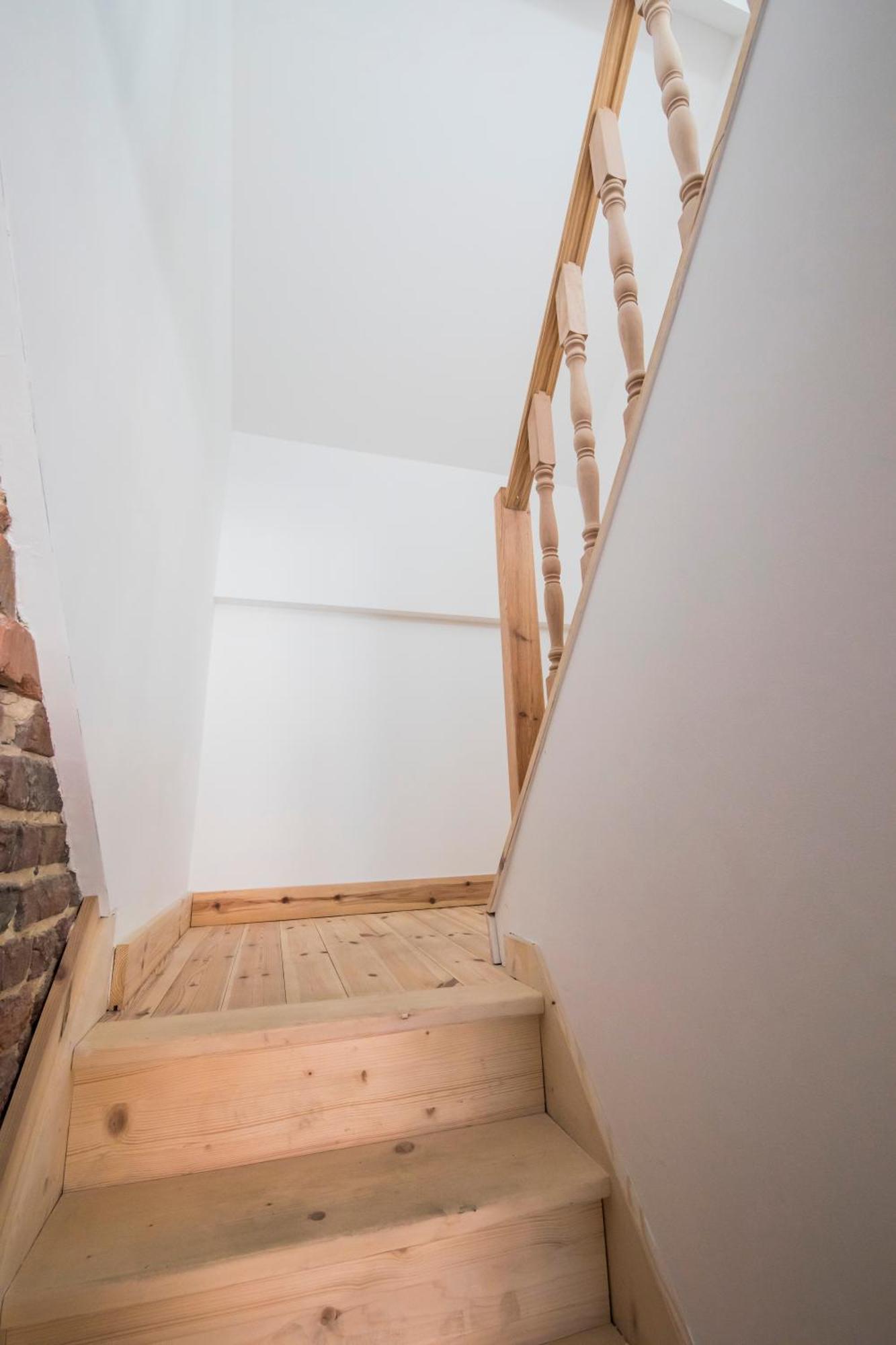 Travelease - Midi Bed & Breakfast Anderlecht Bagian luar foto